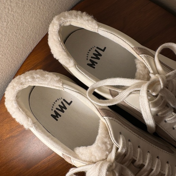 Madewell Sidewalk Low-Top Sneakers in Leather: Sherpa Edition Size 8 - Picture 7 of 13